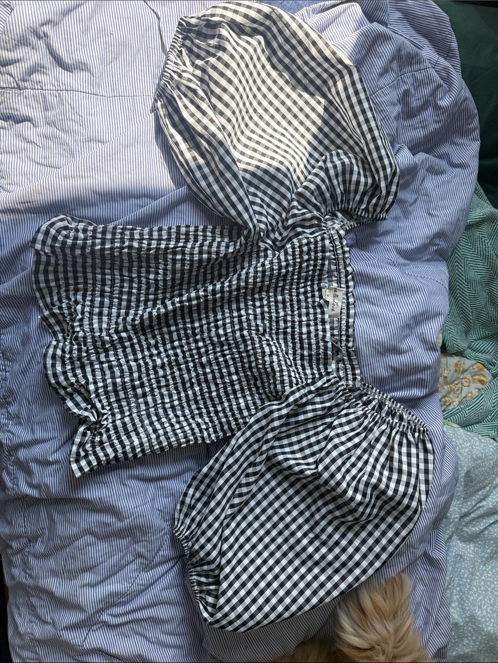 Vine & Love Black and White Gingham Puff-Sleeve Blouse